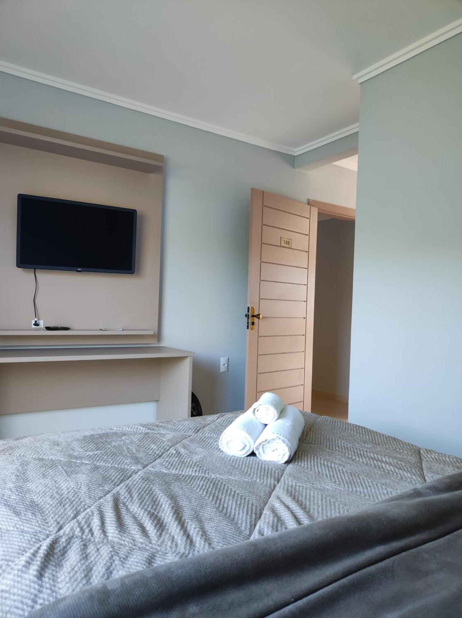 Hotel Du Rastro เลาโรมิลเลอร์ ภายนอก รูปภาพ