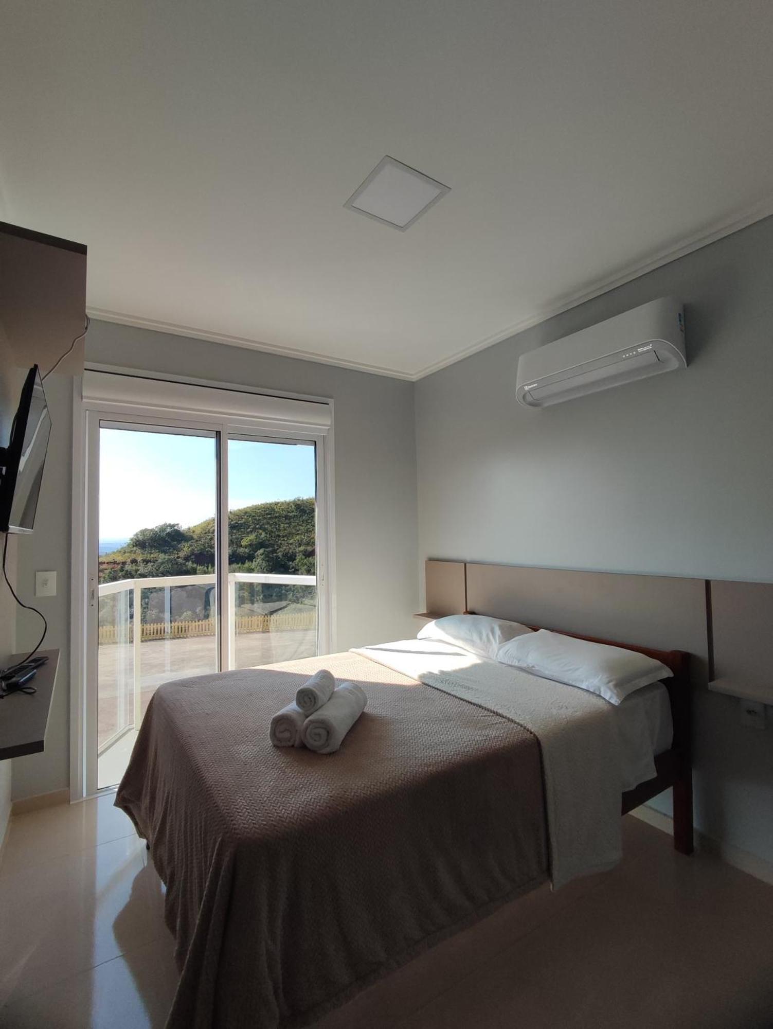 Hotel Du Rastro เลาโรมิลเลอร์ ภายนอก รูปภาพ